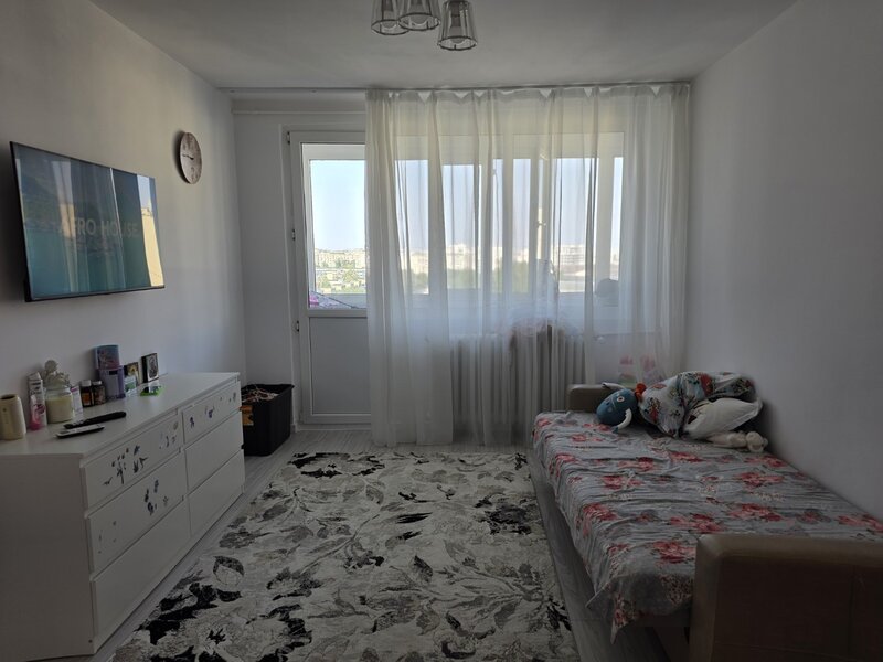 Dristor, Ramnicu Sarat, piata Bobocica, chiar pe Nicolae Pascu, renovat