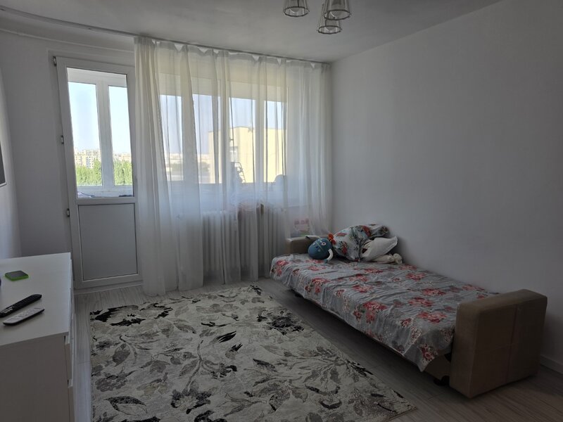 Dristor, Ramnicu Sarat, piata Bobocica, chiar pe Nicolae Pascu, renovat